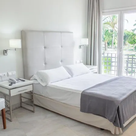 Отель Atlantico